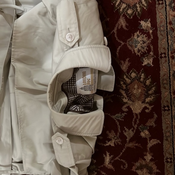 Size 10P London Fog authentic trench - Picture 12 of 13